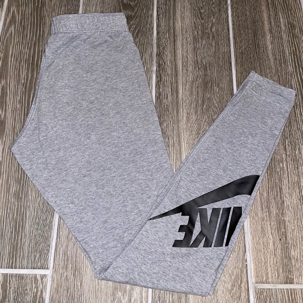 Nike leggings